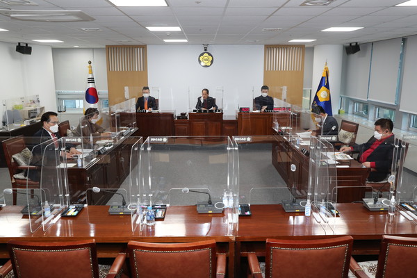▲ 종로구의회 윤리특별위원회.