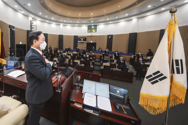 ▲ 화성시의회, 제208회 임시회 개회 장면.