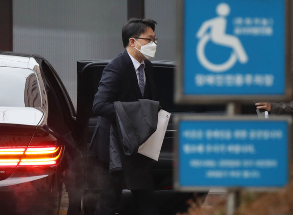 ▲ 출근하는 김진욱 공수처장. /뉴시스