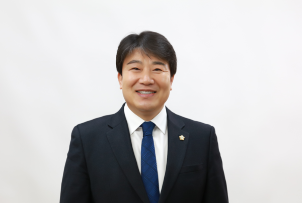 ▲ 강병일 부천시의회 의장.