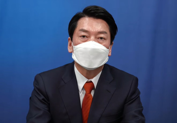▲ 야권후보 단일화 제안하는 안철수. /뉴시스