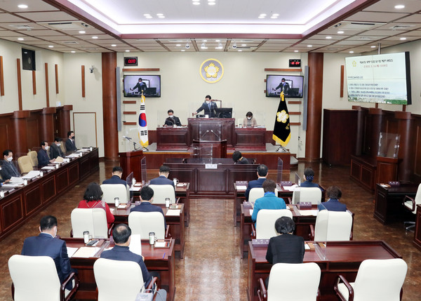 ▲ 14일 열린 제267회 광명시의회 제2차 본회의 모습.