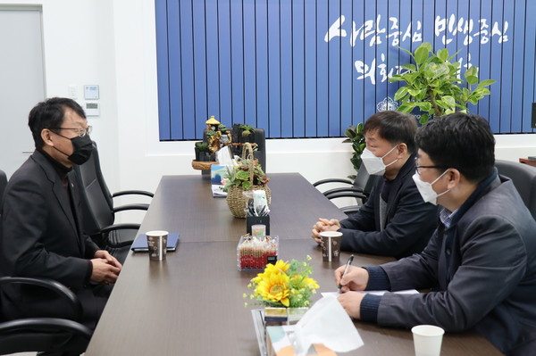 ▲ 남종섭 의원, 전교조 경기지부 관계자와 정담회 개최 모습.