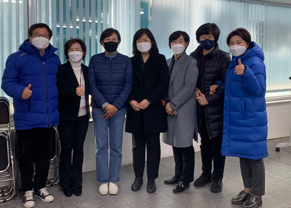 ▲ 여성의 전화 단체와 간담회 가진 이채명 의원.