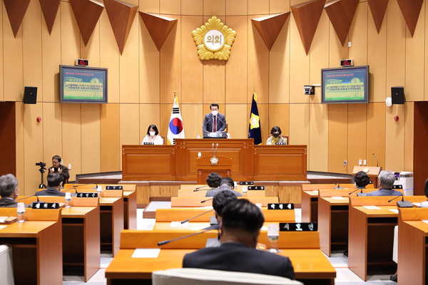 ▲ 구로구의회에서 제308회 임시회 폐회를 진행하고 있다.