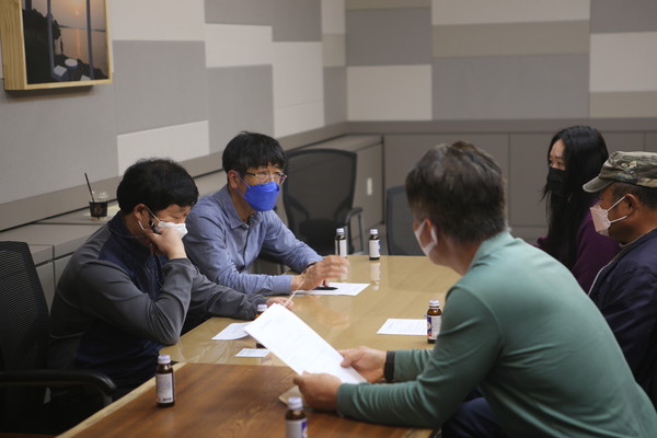 ▲ 평택시의회 유승영 의회운영위원장, 평택시 친환경 농업 진흥을 위한 간담회.