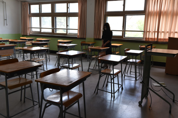 ▲ 안성시 한 고등학교 교실이 텅 비어 있다. /뉴시스