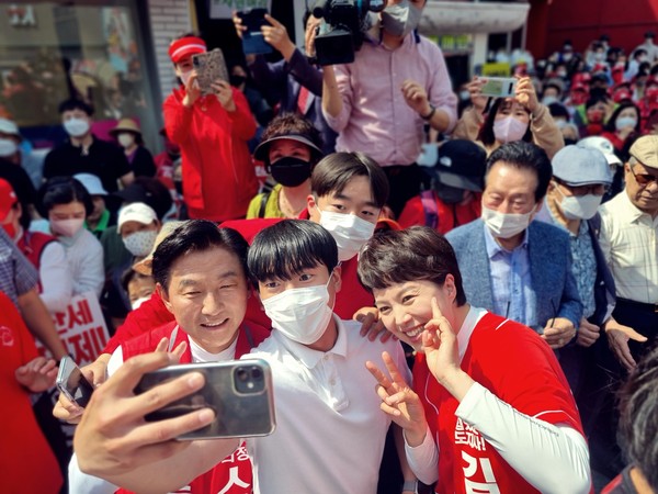 ▲ 김동근·김은혜 후보 합동유세 중인 모습.