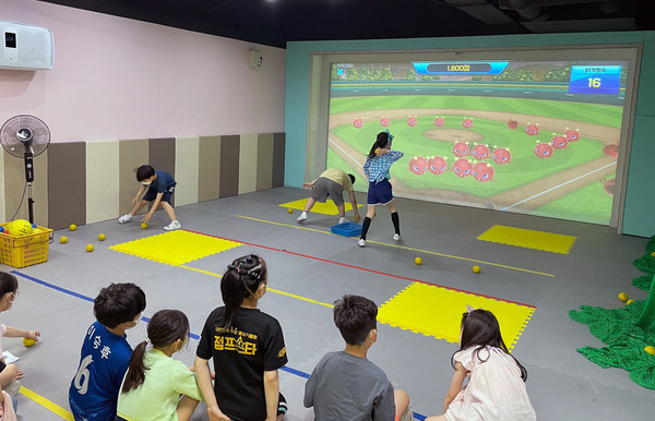 ▲ 전농초등학교 가상현실 스포츠실.