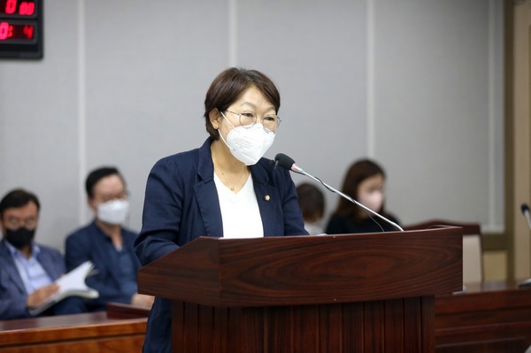 ▲ 수원시의회 송은자 의원.