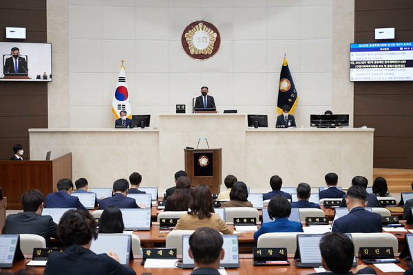 ▲ 용인시의회 임시회 진행중인 모습.