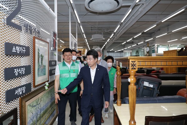 ▲ 새활용센터 점검 모습.