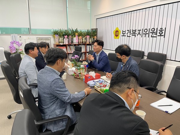 ▲ 최종현 의원, 장애인생산품판매시설 활성화 정담회.