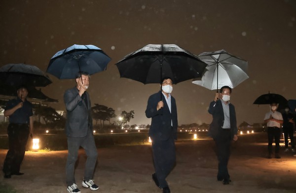 ▲ 주낙영 경주시장, 월성 남측 야간 경관조명 조성 현장 방문.