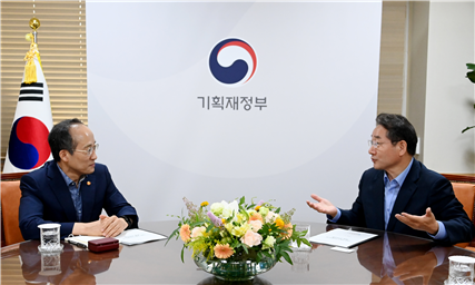 지난 7월 9일 유정복 인천시장이 추경호 경제부총리를 면담을 갖고, 2023년도 주요사업에 대한 국비 지원 등을 요청했다.