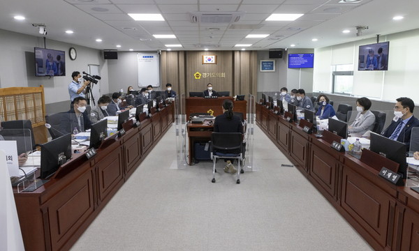 ▲경제노동위원회, 제2회 추경 및 경기도 기금운용계획 변경안 심의.