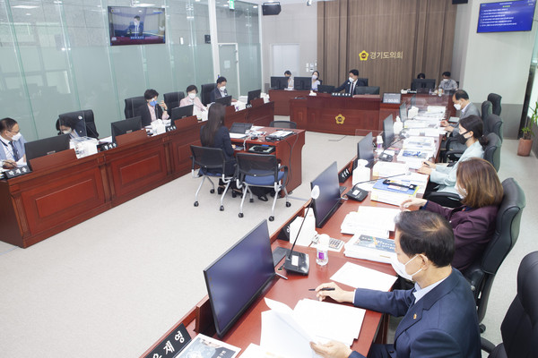 ▲ 보건복지위, 2022년 제2회 추경예산안 등 안건 심의.
