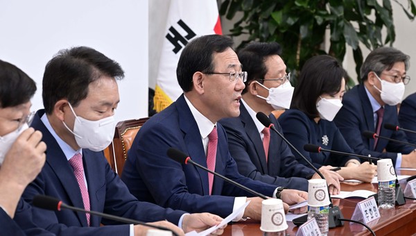 ▲ 주호영 국민의힘 원내대표가 비상대책위원회의에서 발언을 하고 있다. /뉴시스