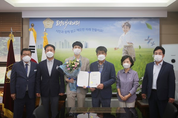 ▲ 평택시의회, 인사권 독립 이후 첫 신규 공무원 임용.