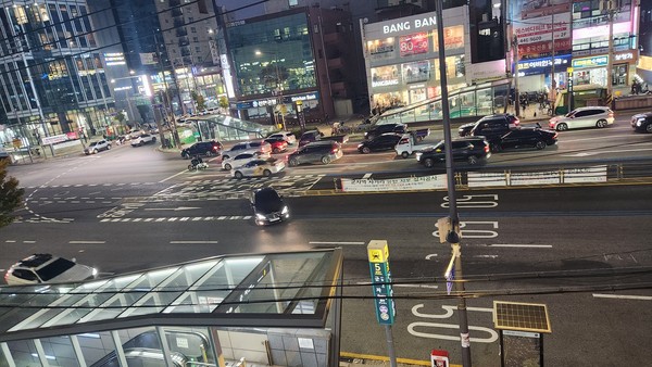 ▲ 신설된 유턴차로 운영사진.