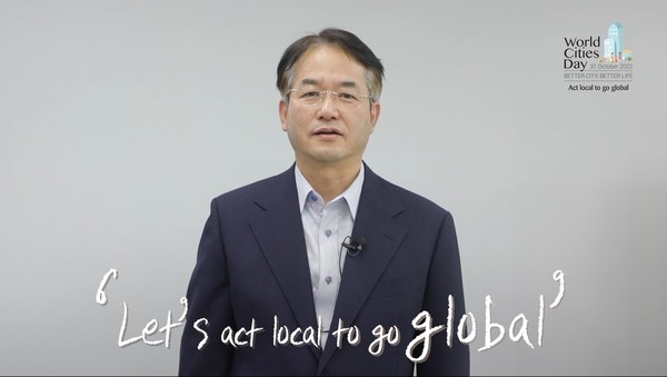 ▲ 이동환 고양시장, 웨비나에 참가해 인사말 전하는 모습.
