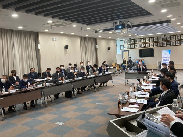 ▲ 화성시 병점 복합환승센터 타당성 평가 용역 착수보고회 진행중인 모습.