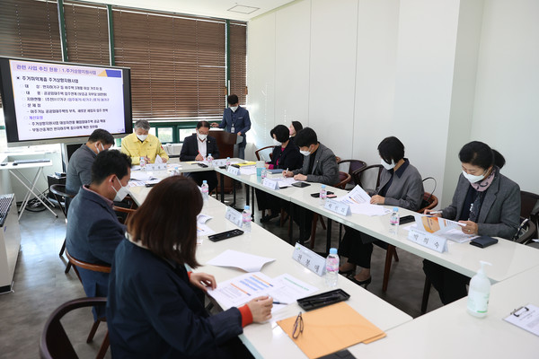 ▲ 반지하 주택문제 해결을 위한 관계자 간담회.