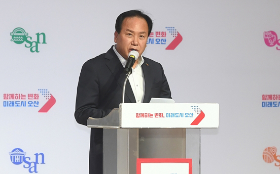 ▲ 이권재 오산시장, 오산시 현안사업설명회 회의 진행중인 모습.