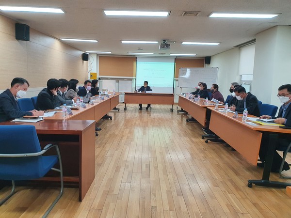 ▲ 안양시의회 도시건설위원회, 안양시 지속가능발전협의회 간담회.