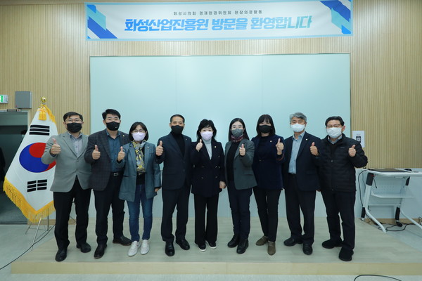 ▲ 화성시의회 경제환경위원회 ‘찾아가는 의정활동’ 추진 모습.