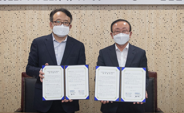 ▲ 경기도경제과학진흥원-연천군청소년육성재단 ‘경기북부지역 소프트웨어 인재양성 및 일자리 창출’ 업무협약 체결.
