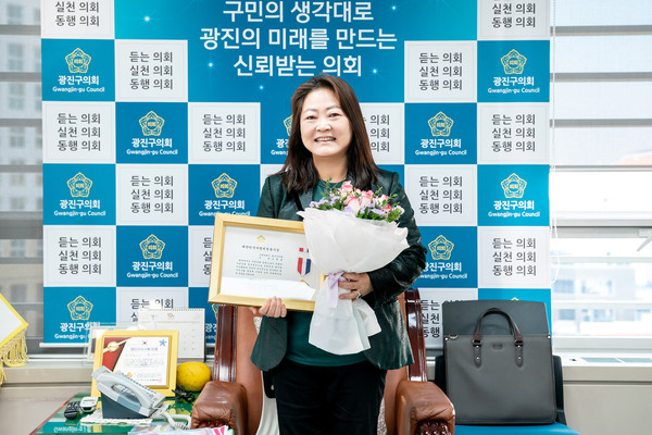 ▲ 고상순 의원님 지방의정봉사대상 수상 모습.