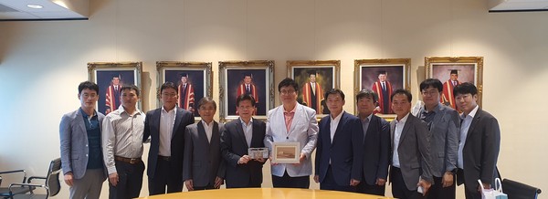 ▲ 도성훈 인천광역시교육감 싱가포르 선진교육기관 방문 모습.
