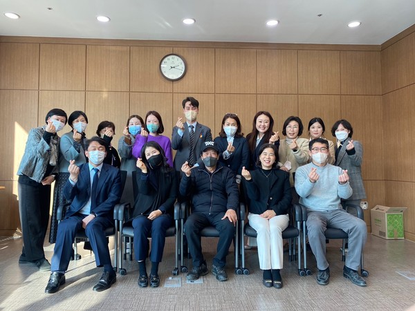 ▲ 김일중 의원, 이천시 사립유치원연합회와의 정담회 단체사진.
