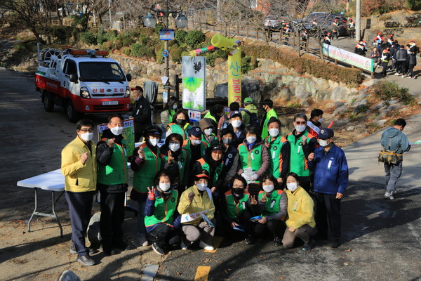 ▲ 과천시 산불조심 캠페인.