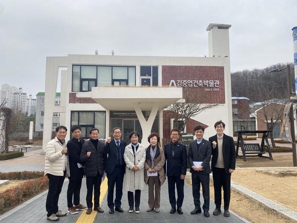 ▲ 안양시의회 보사환경위원회, 관내 박물관 현장 방문 사진.