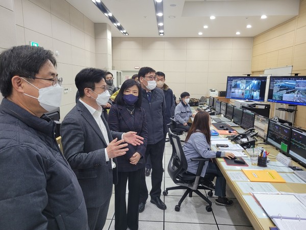 ▲ 김포골드라인 운행장애 현장점검 모습.
