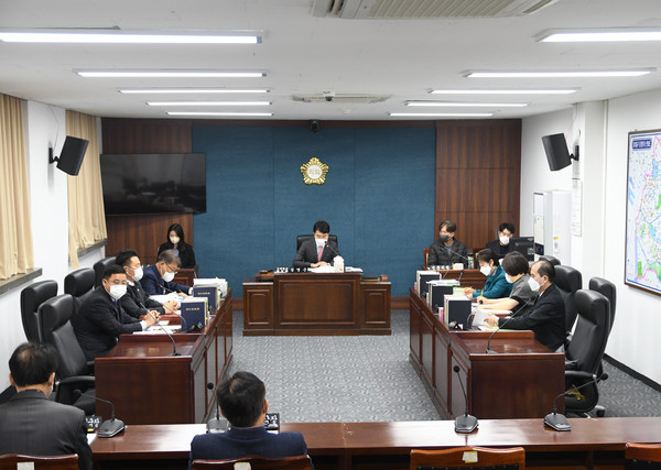 ▲ 기획행정위원회 행감 진행 모습.