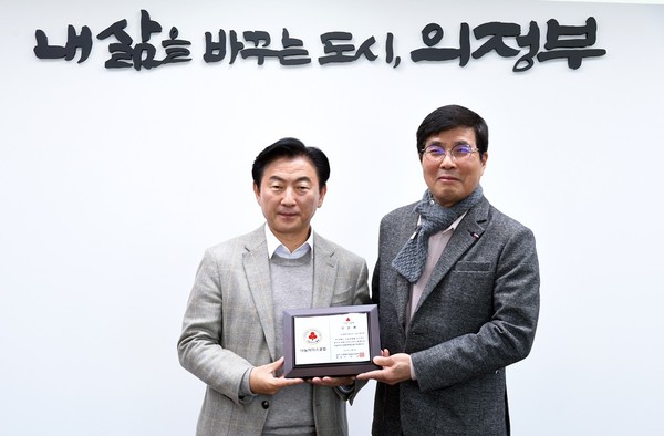 ▲ 용현산업단지 기업인협의회 성금 500만원 기부.