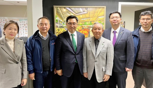 ▲ 한국 농수산식품 수출 확대 위한 간담회 개최 기념사진.