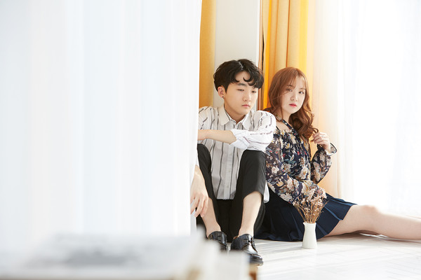 ▲ 경기아트센터 인문학 스페셜 콘서트의 강연 청자로 함께하는 인디밴드 ‘에이프릴 샤워’.