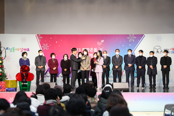 ▲ 2023 희망온돌 따뜻한 겨울나기 일일모금 행사 사진.