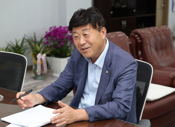 ▲ 고양특례시의회 김영식 의장.