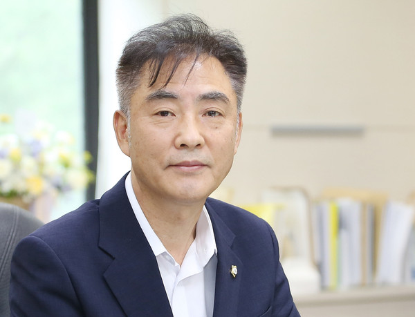 ▲ 이길호 군포시의회 의장.