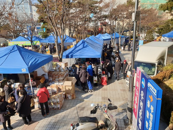 ▲ 2020년 직거래장터.