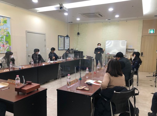 ▲ 찾아가는 공동주택 민원상담실 운영 모습.