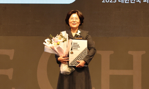 ▲ 김보라 안성시장, 대한민국 퍼스트브랜드 농수산물 공동브랜드 대상 수상 기념사진 촬영.