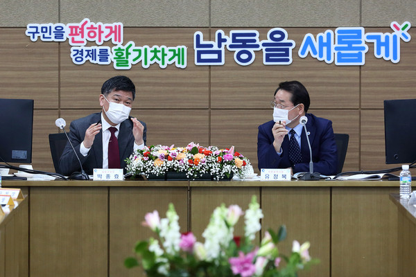▲ 연두방문 진행하는 박종효 남동구청장-유정복 인천시장.