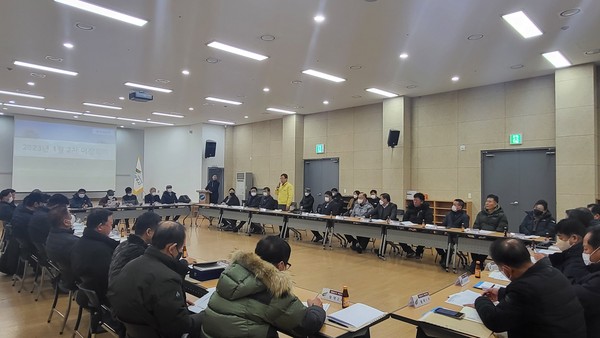 ▲ 여주시 세종대왕면 1월 중 2차 이장회의 진행중인 모습.