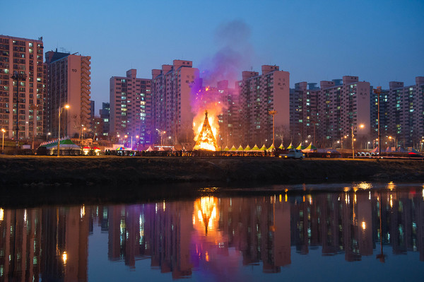 ▲ 지난 2019년 정월대보름 축제 달집태우기 현장.